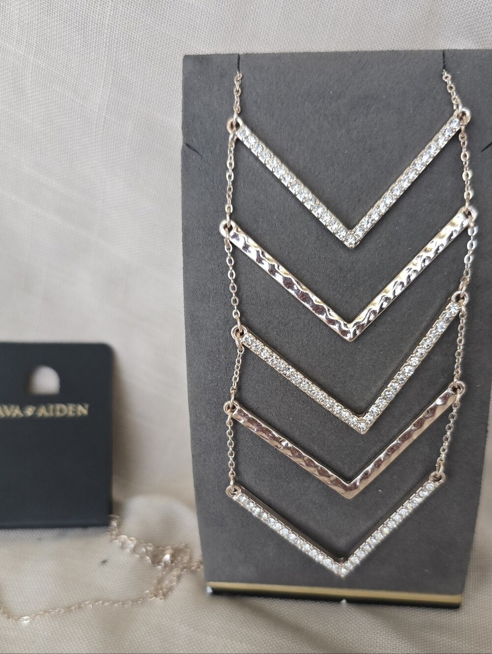 Ava & Aiden Silver Pavé and Hammered V Necklace